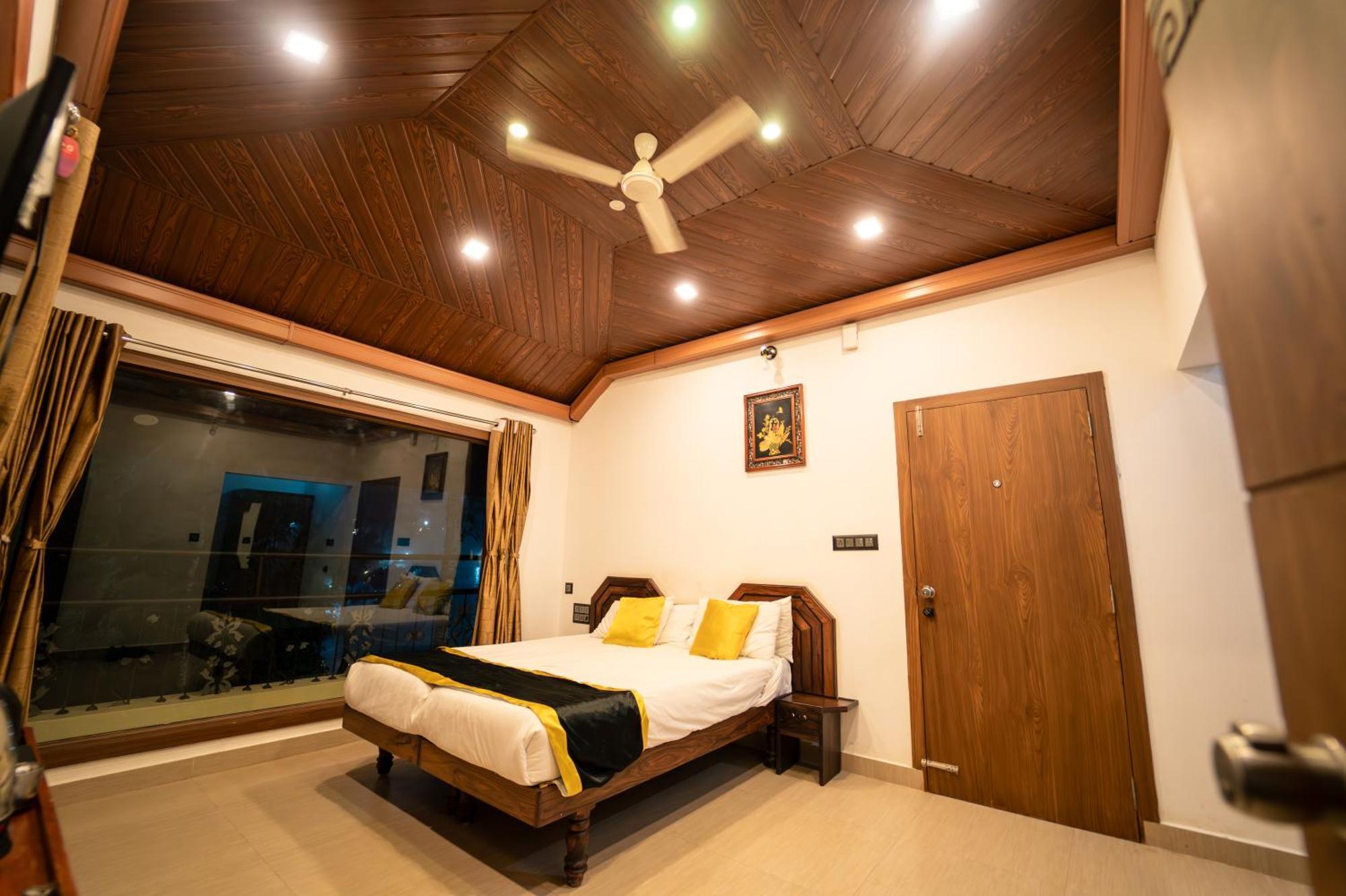 Kingmaker'S Plantation With River Stream Madikeri Exterior foto