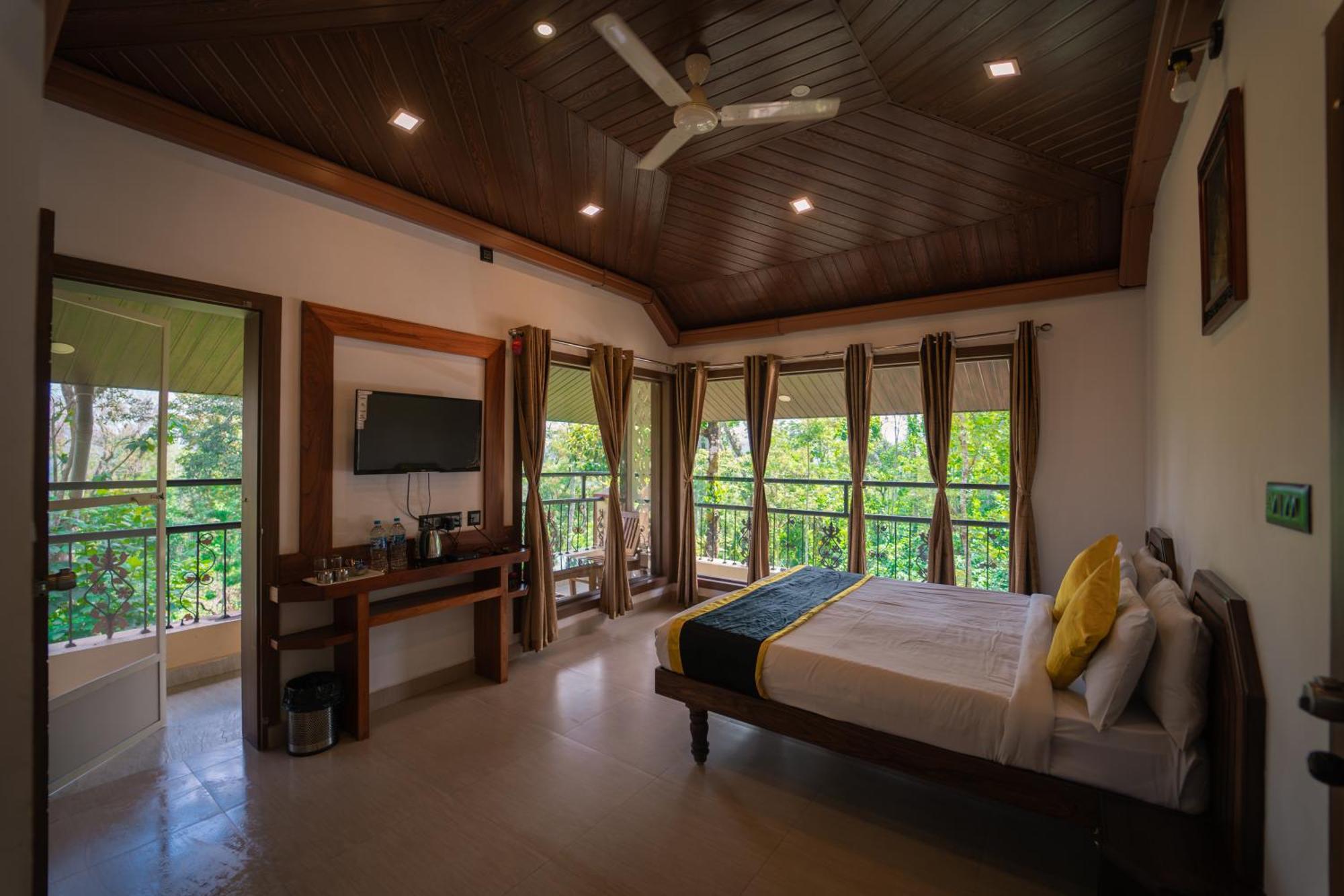 Kingmaker'S Plantation With River Stream Madikeri Exterior foto