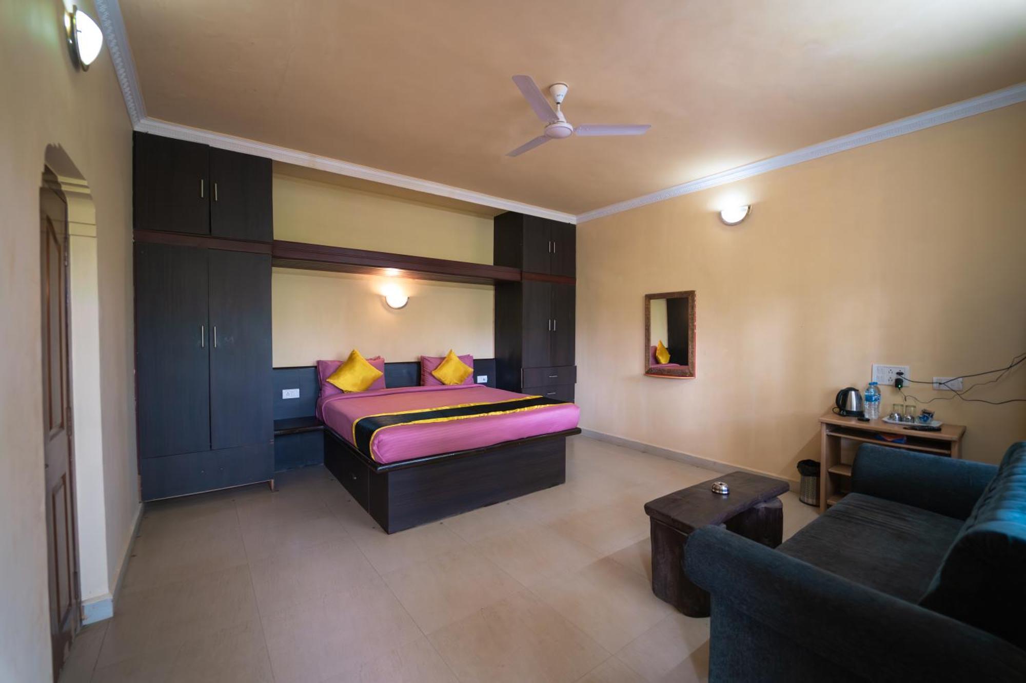 Kingmaker'S Plantation With River Stream Madikeri Exterior foto