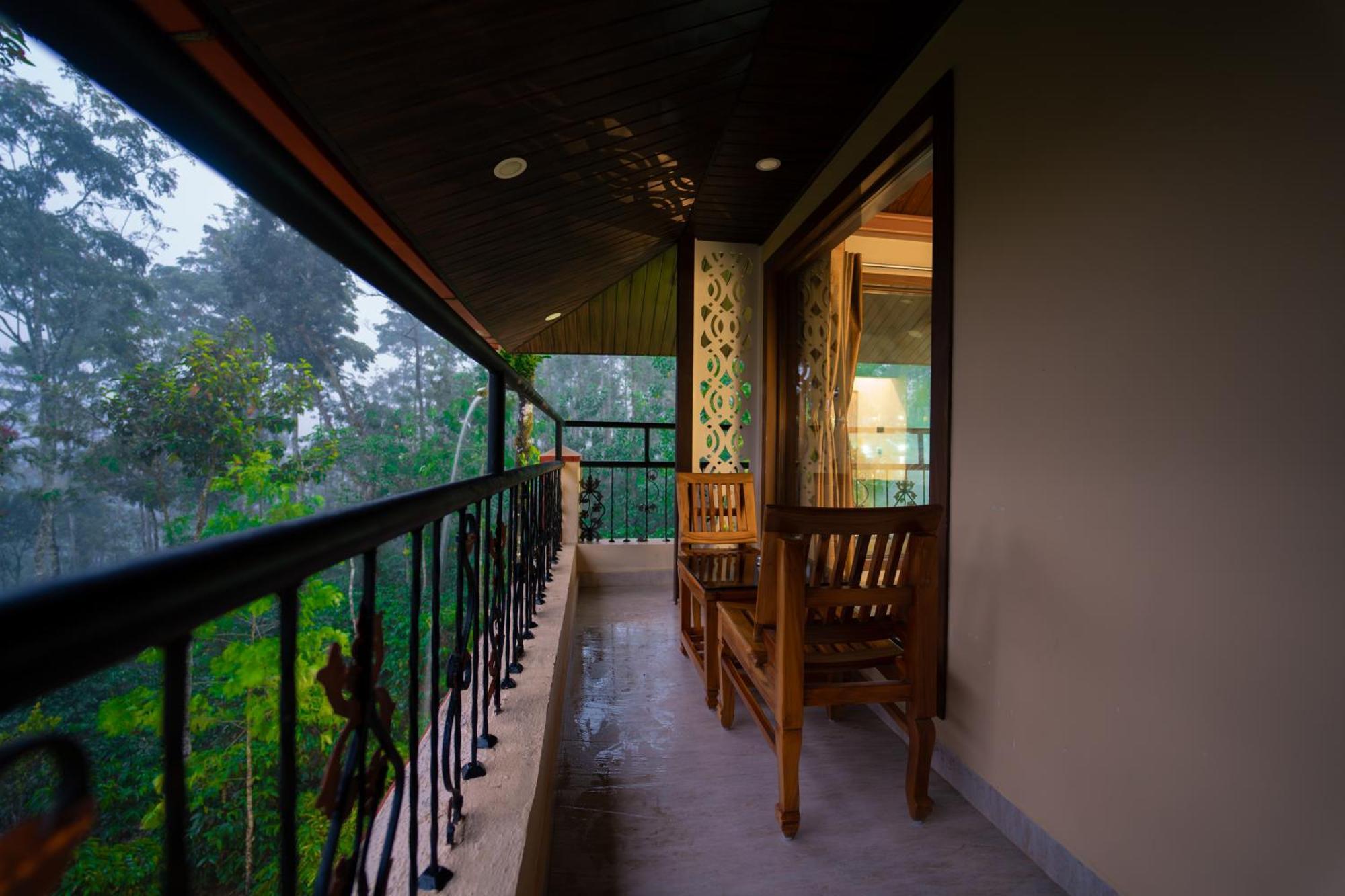 Kingmaker'S Plantation With River Stream Madikeri Exterior foto