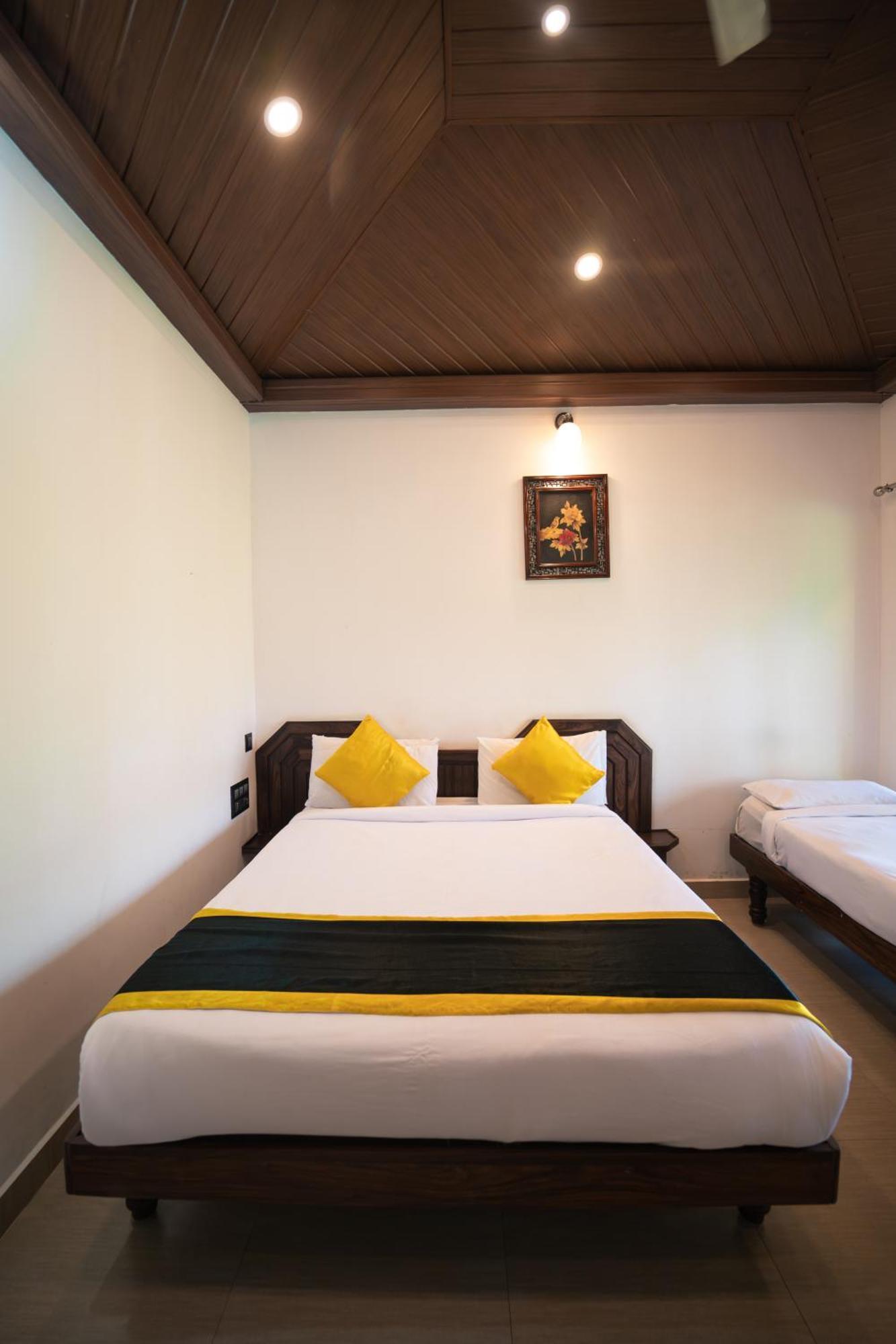 Kingmaker'S Plantation With River Stream Madikeri Exterior foto