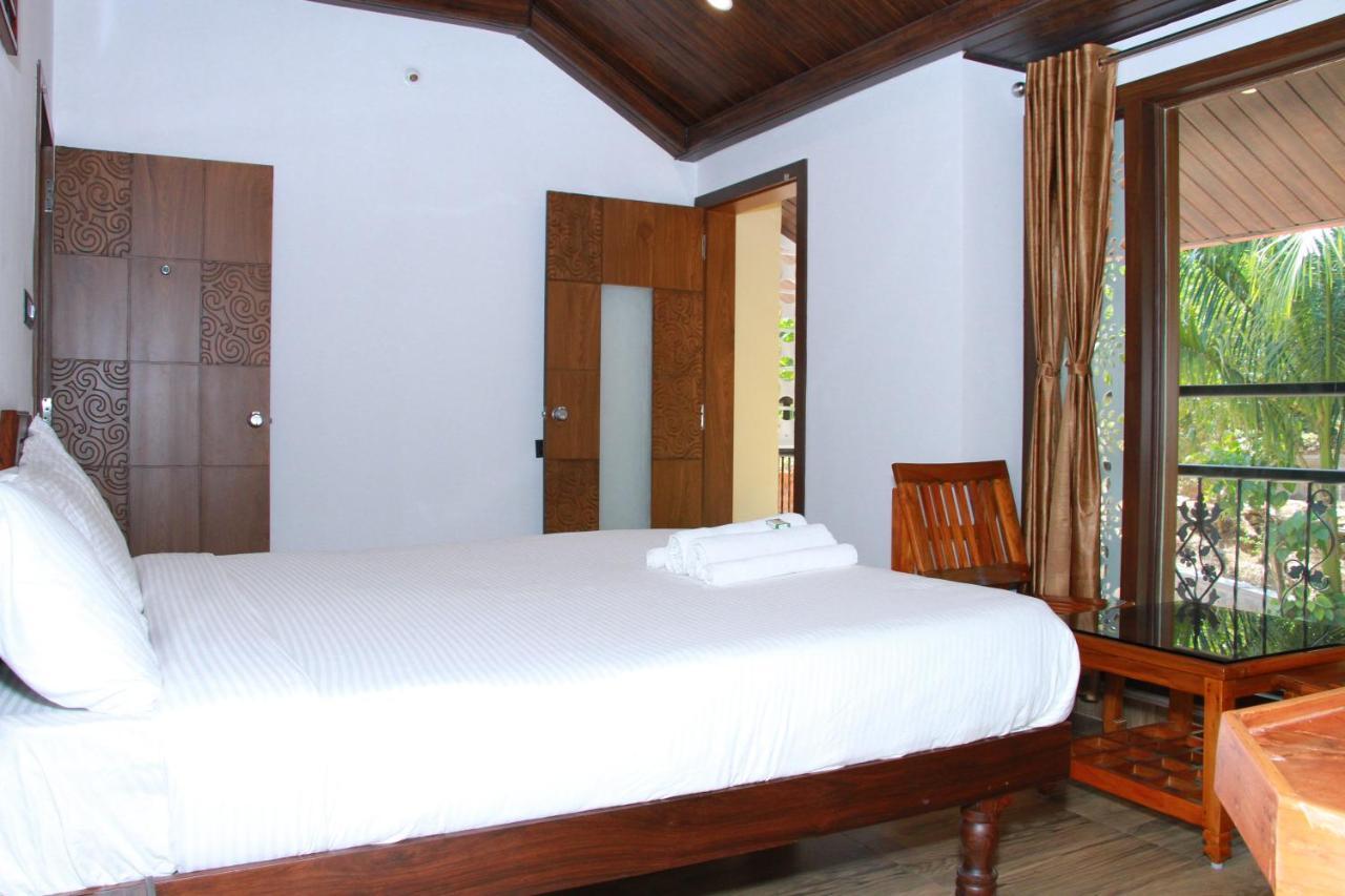 Kingmaker'S Plantation With River Stream Madikeri Exterior foto